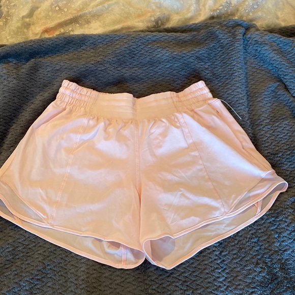 lululemon athletica Pants - lululemon high rise hotty hot shorts